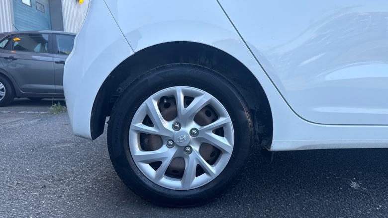 Hyundai i10 1.0 SE 5dr Petrol Hatchback